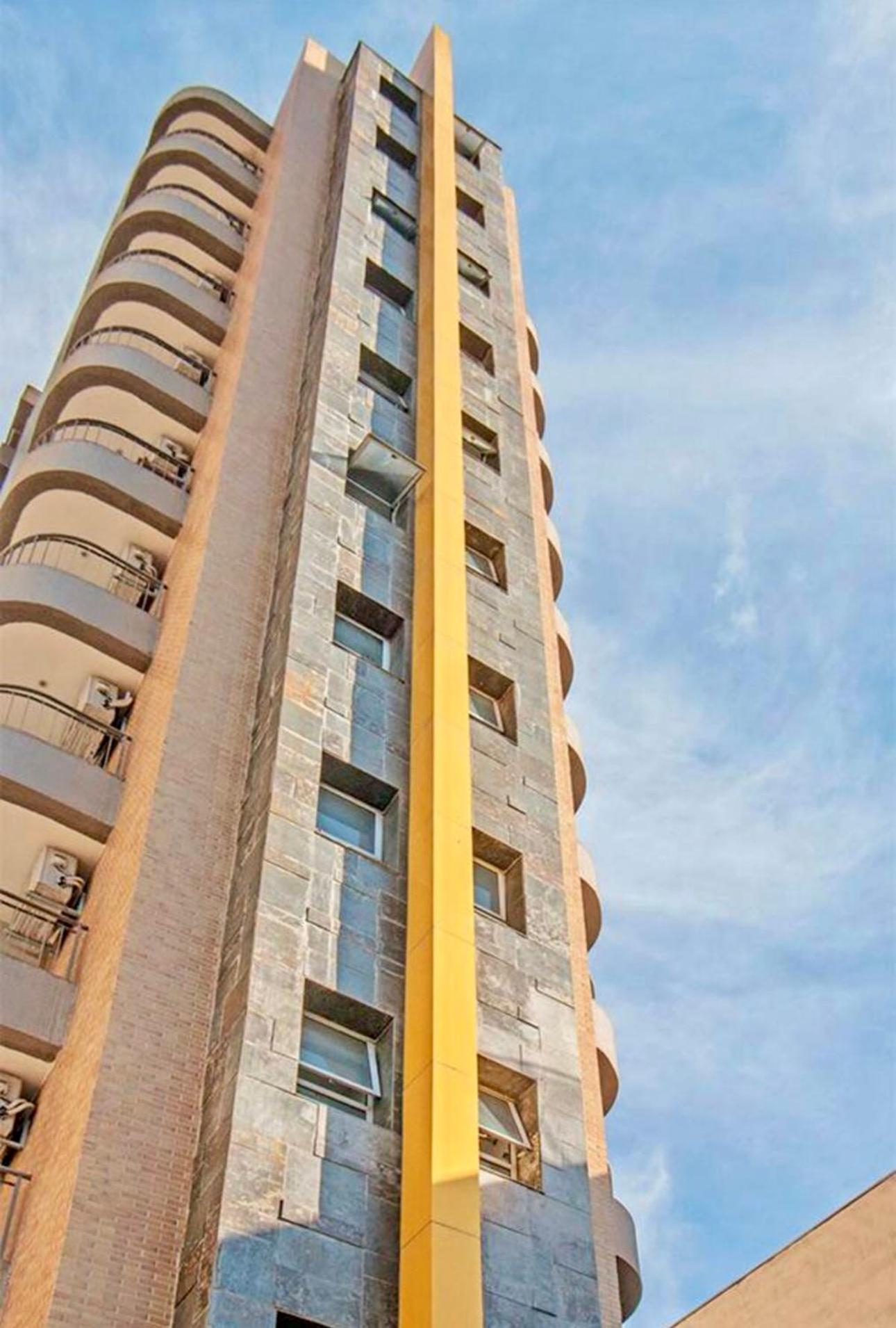 Uh House , Estacionamento , Piscina, Bela Vista * São Paulo