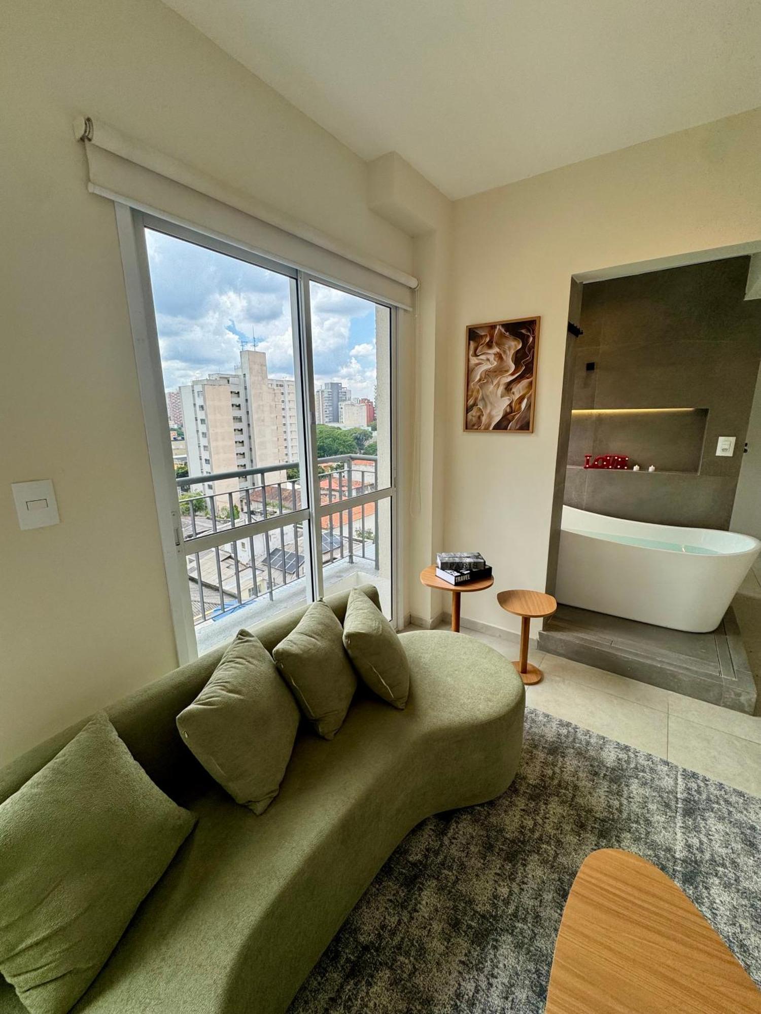 Apartamento Uh House , Estacionamento , Piscina, Bela Vista *