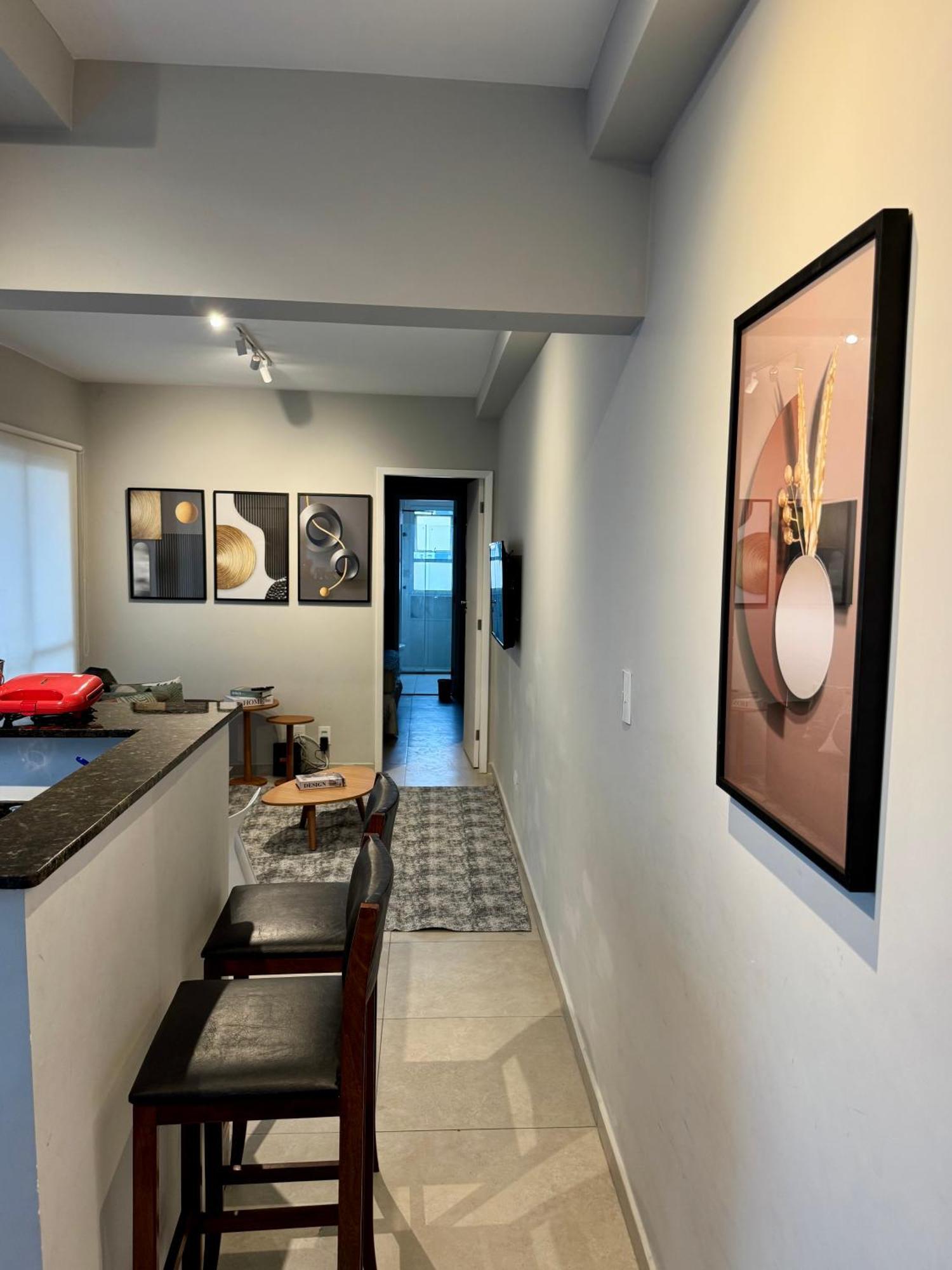 Apartamento Uh House , Estacionamento , Piscina, Bela Vista *